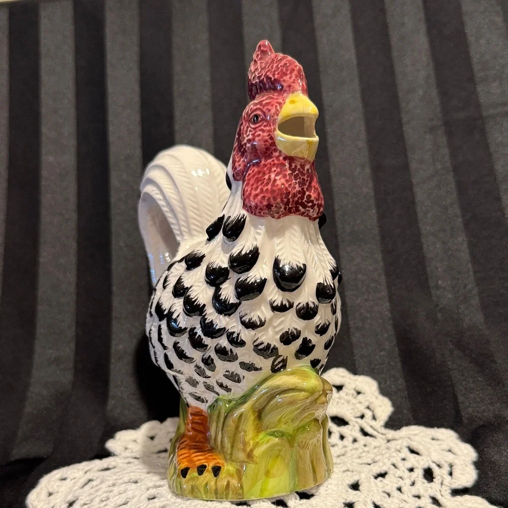 Realistic Looking Vintage Ceramic Rooster Creamer or Planter - Picture 14 of 16